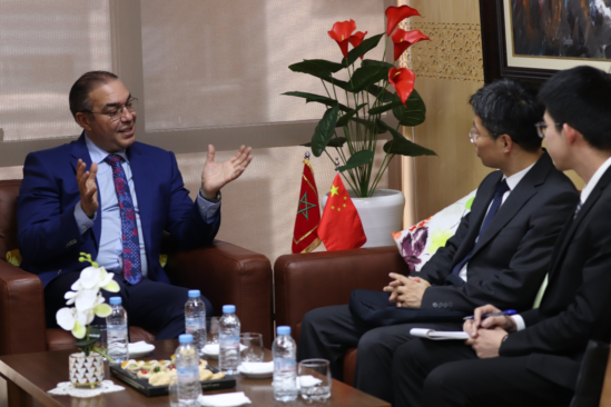 الأمين العام لحزب الحركة الشعبية محمد أوزين يستقبل تشو تشي تشينغ الوزير المستشار بسفارة جمهورية الصين الشعبية بالمغرب